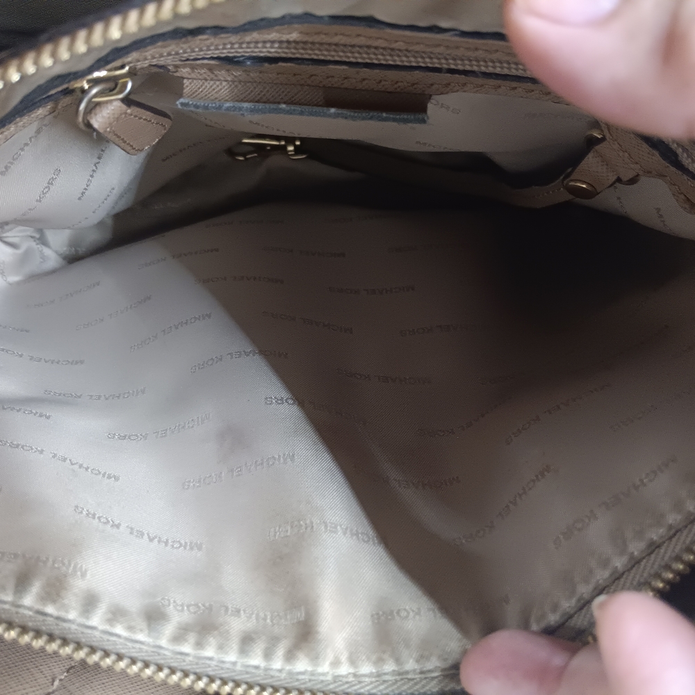 Michael Kors Gold Leather Tote Bag - Picture 13 of 16